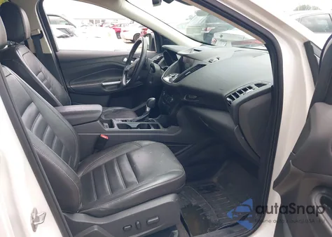 2017 Ford Escape Titanium из США, поврежденный, VIN 1FMCU9J96HUB13616